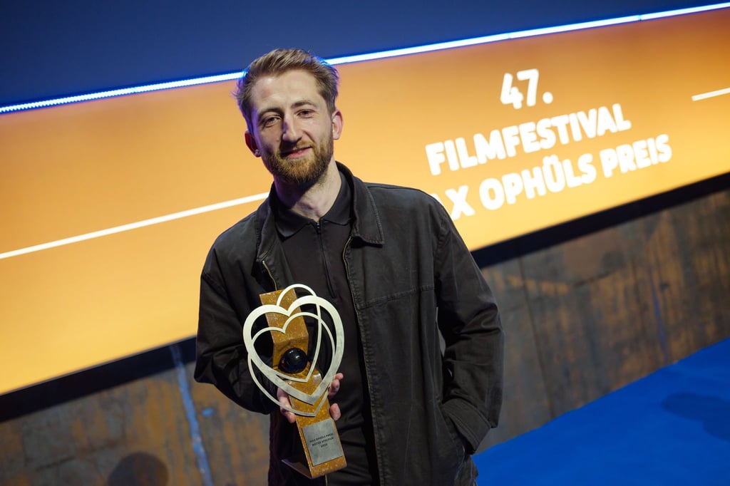 Ben Voit wurde beim 47. Filmfestival Max Ophüls Preis für seinen Spielfilm „Gropiusstadt Supernova“ mit dem Preis für den besten Spielfilm ausgezeichnet.