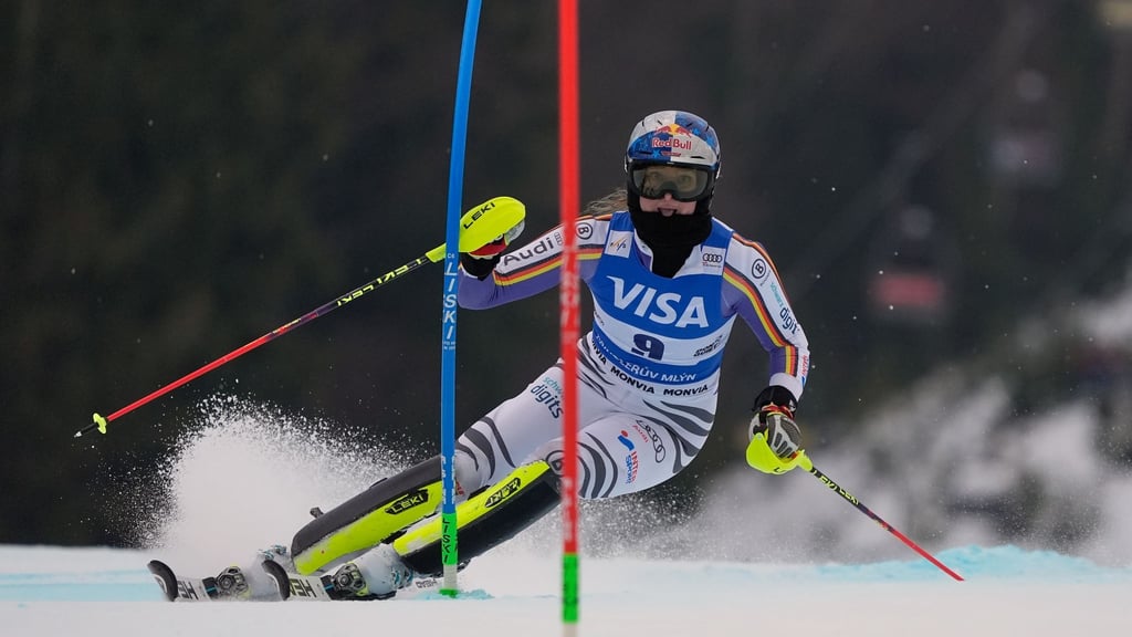 Emma Aicher gilt bei Olympia als Medaillenkandidatin in mehreren Disziplinen.