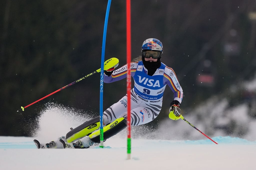 Emma Aicher gilt bei Olympia als Medaillenkandidatin in mehreren Disziplinen.