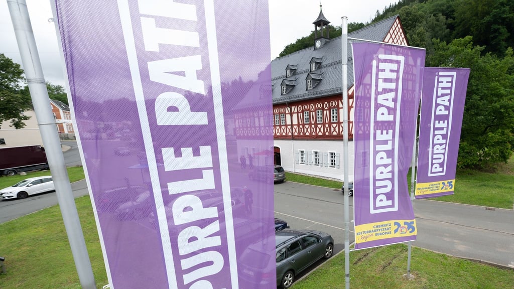 Der „Purple Path“ vereinigt Arbeiten von mehr als 60 Künstlern und verbindet Chemnitz als Kulturhauptstadt Europas 2025 mit dem Umland (Archivbild)