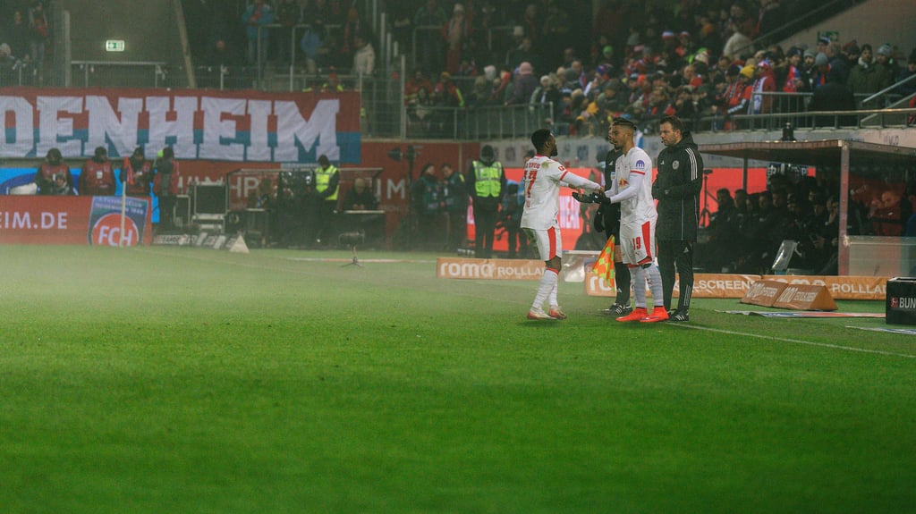 RB-Profi Benjamin Henrichs kommt fin Heidenheim ür Ridle Baku zu seinem ersten Einsatz nach 400 Tagen Pause