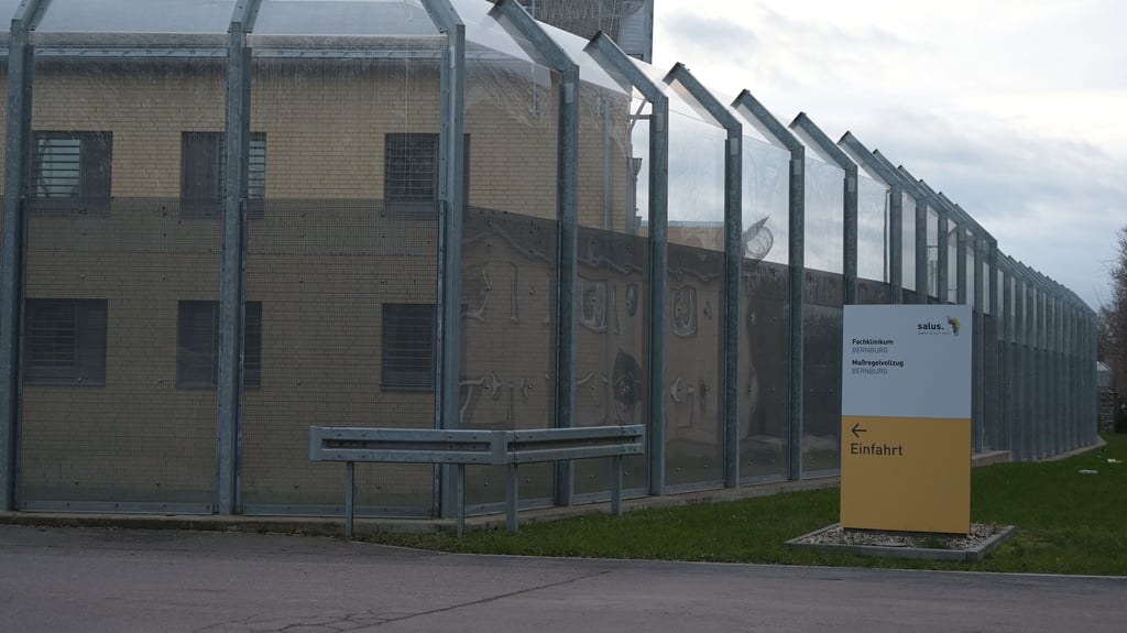 Der Maßregelvollzug in Bernburg: Hier behandelte Taleb A. suchtkranke Straftäter, dann verübte er den Anschlag in Magdeburg.