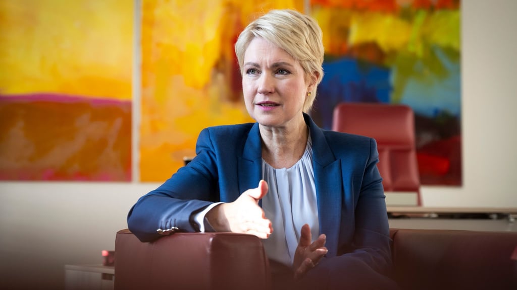 Ministerpräsidentin Manuela Schwesig findet, dass man den Einsatz der Arbeitenden nicht kleinreden soll. (Archivbild)