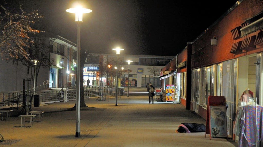 Viele Bürger fühlen sich vor allem in den späten Abendstunden im Stadtteil Stadtsee in Stendal nicht sicher. Sie wünschen sich mehr Beleuchtung.