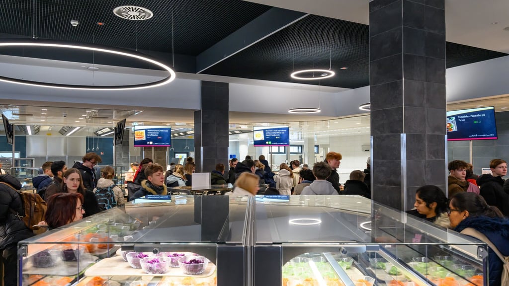 In der neuen Mensa gibt es auch vegane Angebote.
