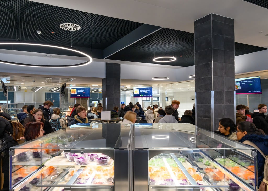 In der neuen Mensa gibt es auch vegane Angebote.