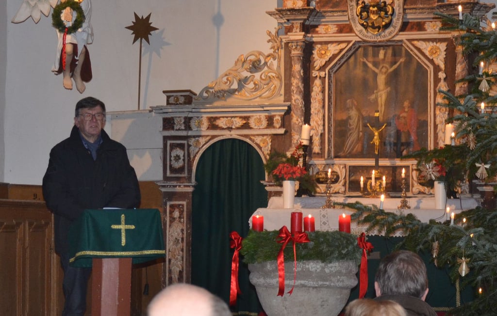 Der Ortsbürgermeister von Beckendorf und Neindorf, Wolfgang Nehring, zieht beim Neujahrsempfang in der Beckendorfer Kirche eine Bilanz der vergangenen Monate.