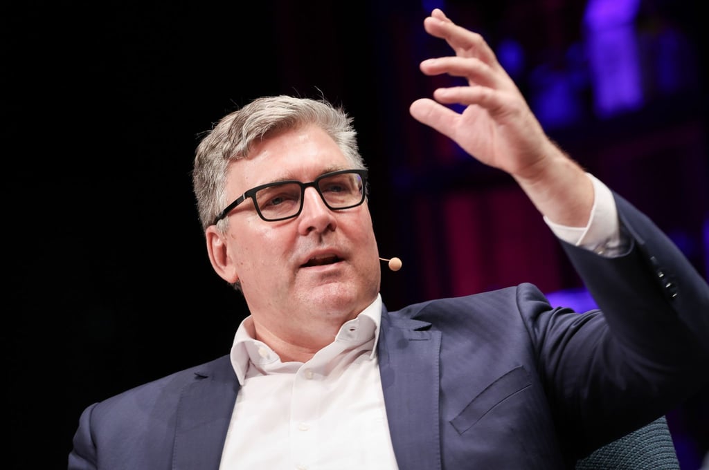 Eintracht Frankfurt befindet sich nach Angaben von Vorstandssprecher Axel Hellmann bei der Trainersuche auf der Zielgeraden. (Archivbild)