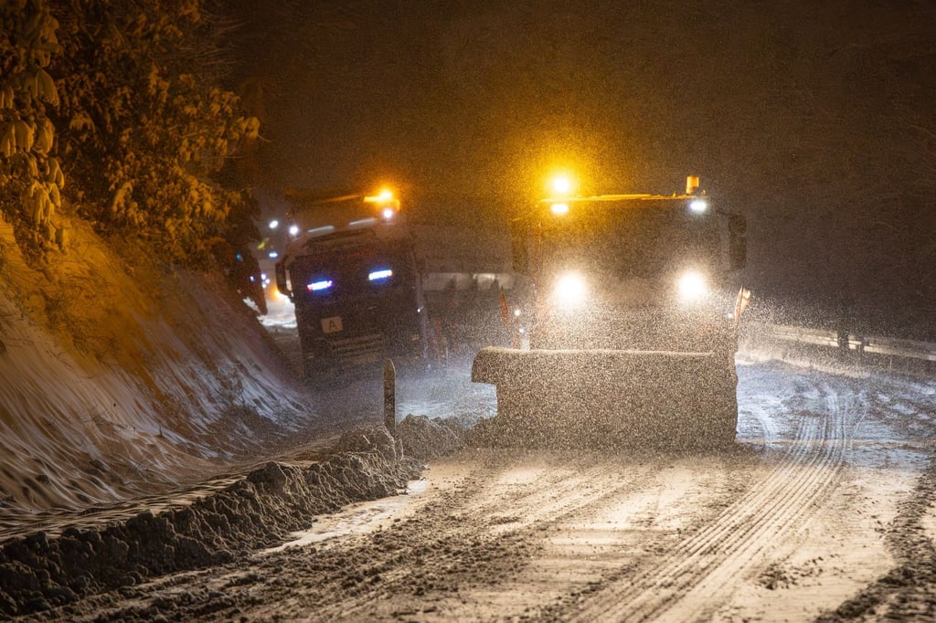 Allein von Mitternacht bis in den Morgen hinein hat es bereits rund 100 Mal auf Thüringens Straßen gekracht.