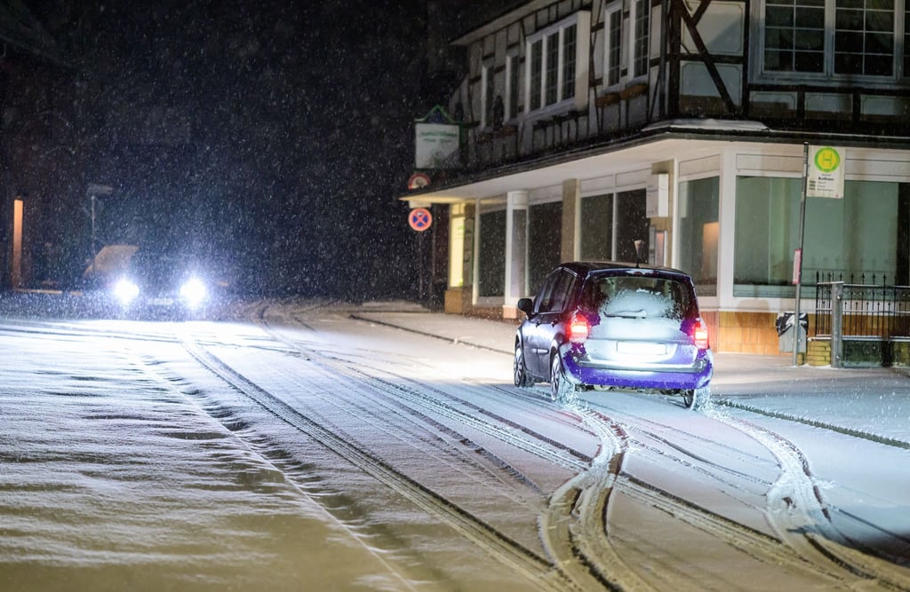 Die Schulen bleiben in manchen Regionen wegen Glätte geschlossen.