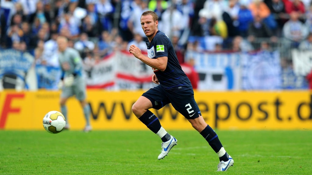 Der Fußball war für Christian Lell sein Anker im Leben. (Archivbild)