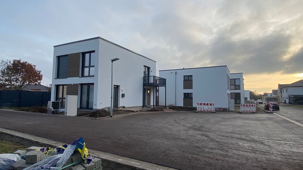 Neue Wohnungen in der Gemeinde Biederitz: Die Energieeffizienzhäuser sind für Familien, Paare, Singles und Senioren ausgelegt.