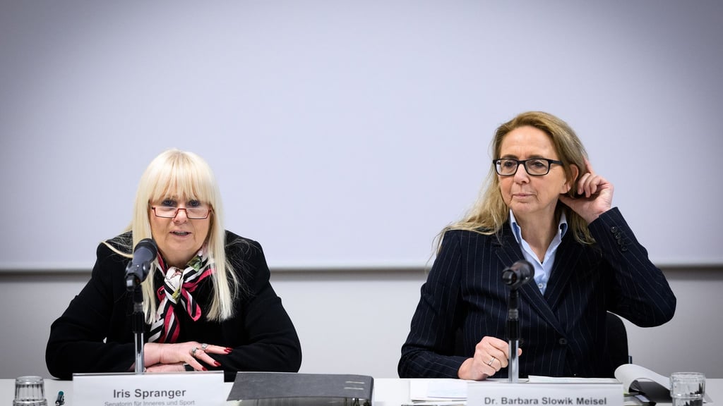 Iris Spranger (links), Berliner Senatorin für Inneres und Sport, und Barbara Slowik Meisel, die Berliner Polizeipräsidentin. (Archivbild)