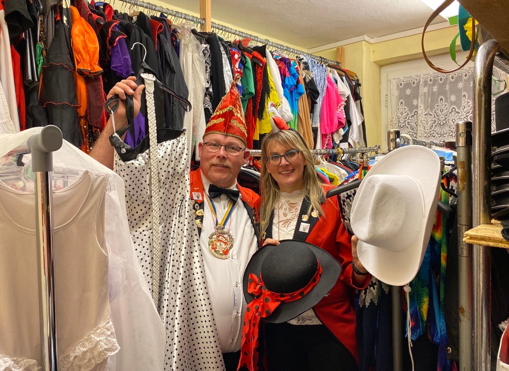 Fasching im Harz: Kostümverleih in Wernigerode: Carneval-Club öffnet seinen Fundus