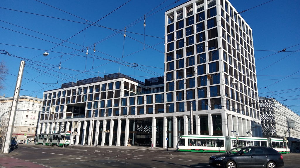 Die städtischen Werke Magdeburg (SWM) haben im neuen Blauen Bock im Stadtzentrum ihren Unternehmenssitz.