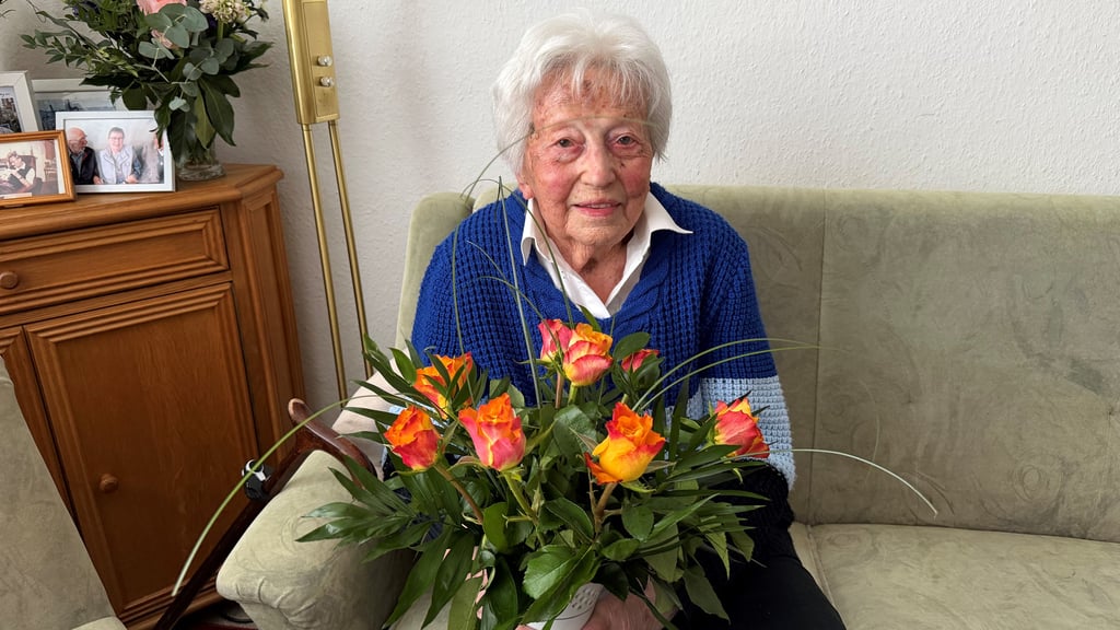 Lieselotte Röhr aus Magdeburg-Reform ist 102 Jahre alt geworden. 