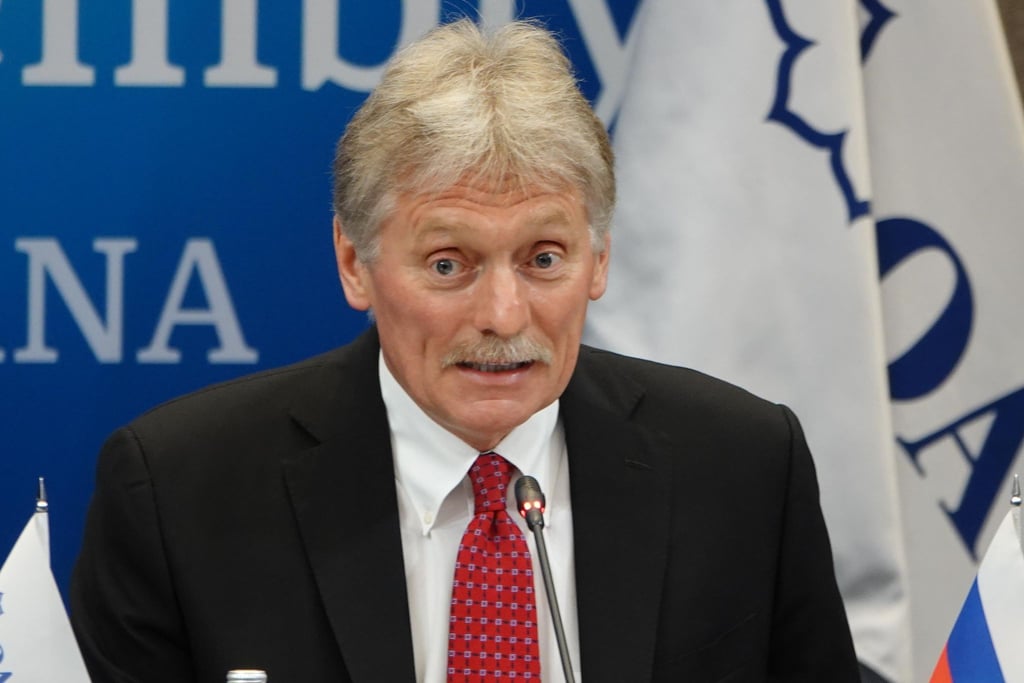 Von einer freundschaftlichen Atmosphäre zwischen Russen und Ukrainern bei Verhandlungen könne keine Rede sein, sagt Kremlsprecher Peskow. (Archivbild)