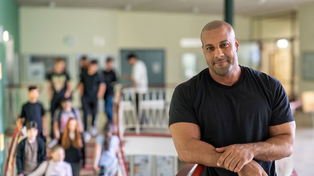 Reff ist Lehrer für Ethik, Politik und Geografie an einer Berliner Brennpunktschule.