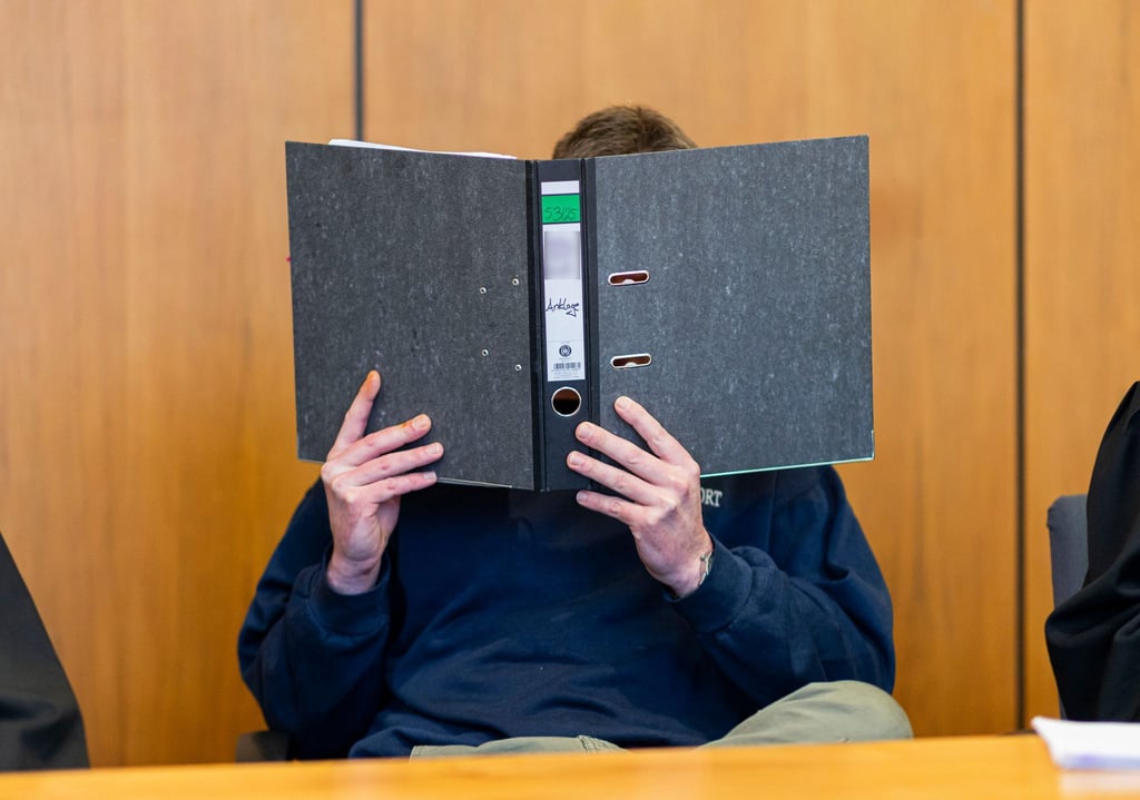 Erst Gift im Kaffee, dann 23 Schläge mit einem Eisenrohr: Nach dem Tod seiner Ex-Lebensgefährtin wird ein 41-Jähriger zu 13 Jahren Gefängnis verurteilt. (Archivbild)