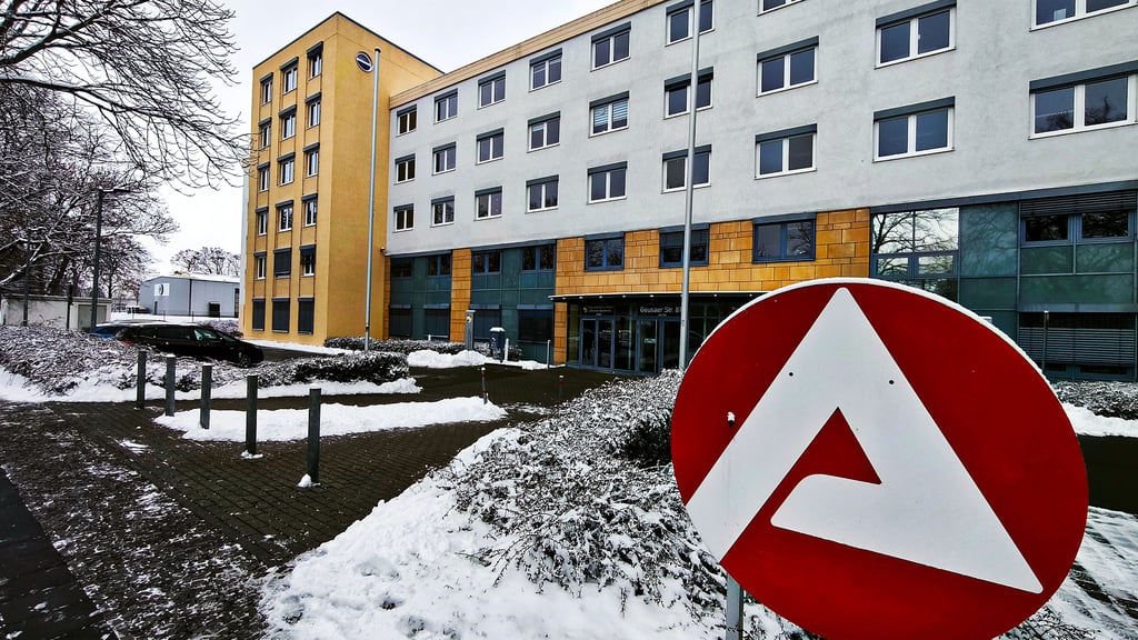 Die Agentur für Arbeit in Merseburg kann ab April nur noch mit Termin besucht werden.