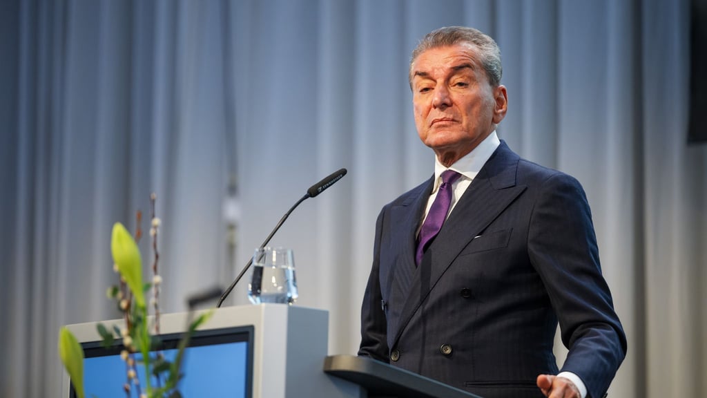 Der 69 Jahre alte Publizist Michel Friedman wird als Redner bei einer Gedenkstunde des niedersächsischen Landtags erwartet. (Archivbild)