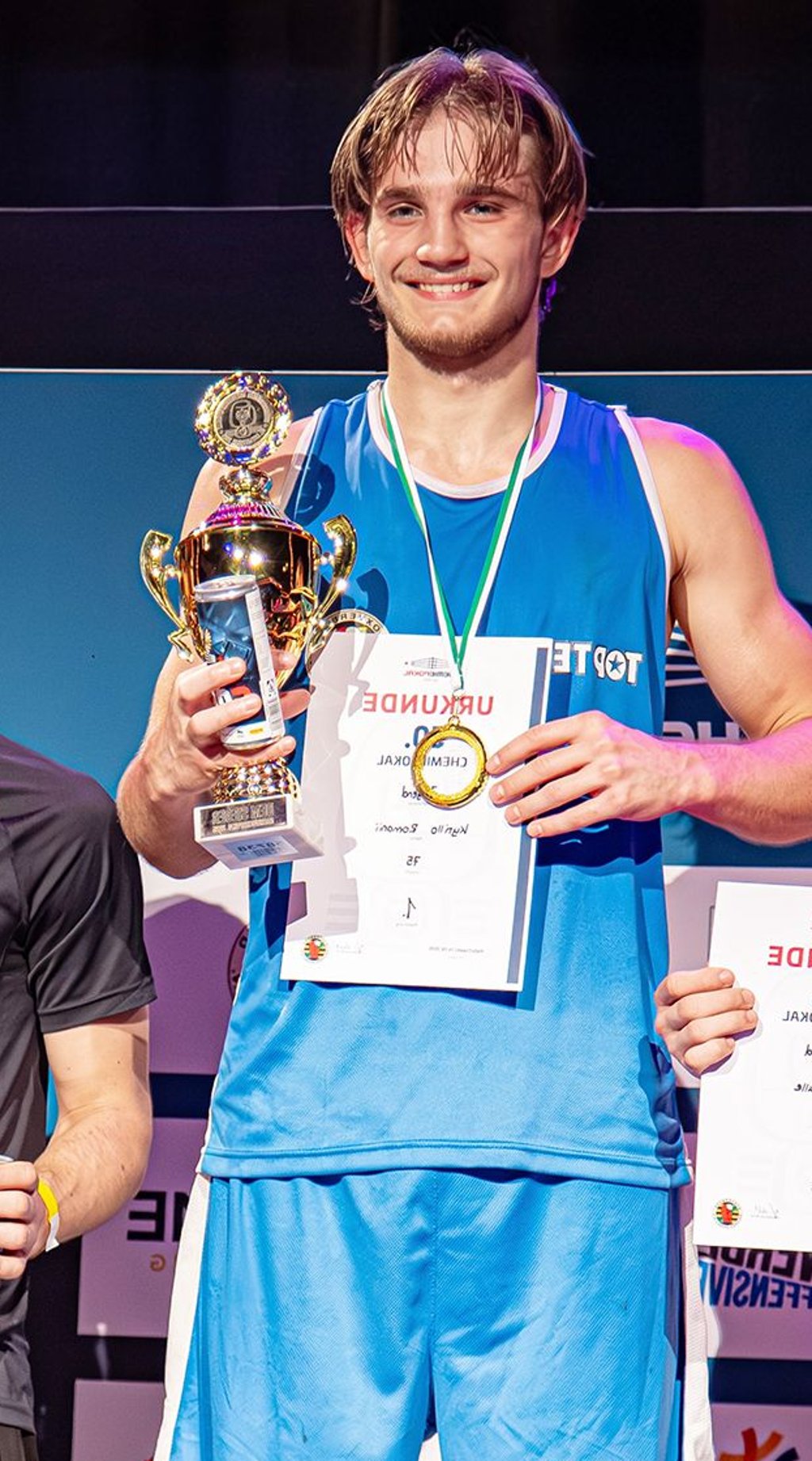 Der Boxer Kyrylo Romanii vom MSV Buna Schkopau konnte auch im Jahr 2025 seine außergewöhnliche Dominanz im Nachwuchsboxen unterstreichen.