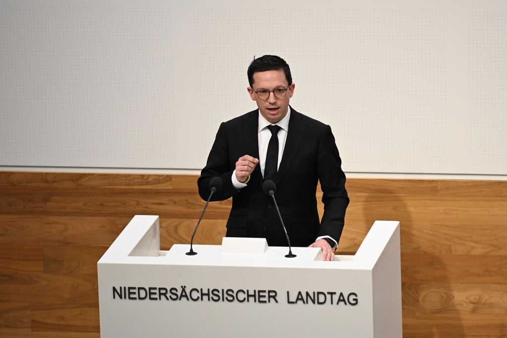 Wissenschaftsminister Mohrs betont, Hochschulen müssten Orte sein, an denen alle Studierenden, insbesondere jüdische, ohne Angst lernen können.