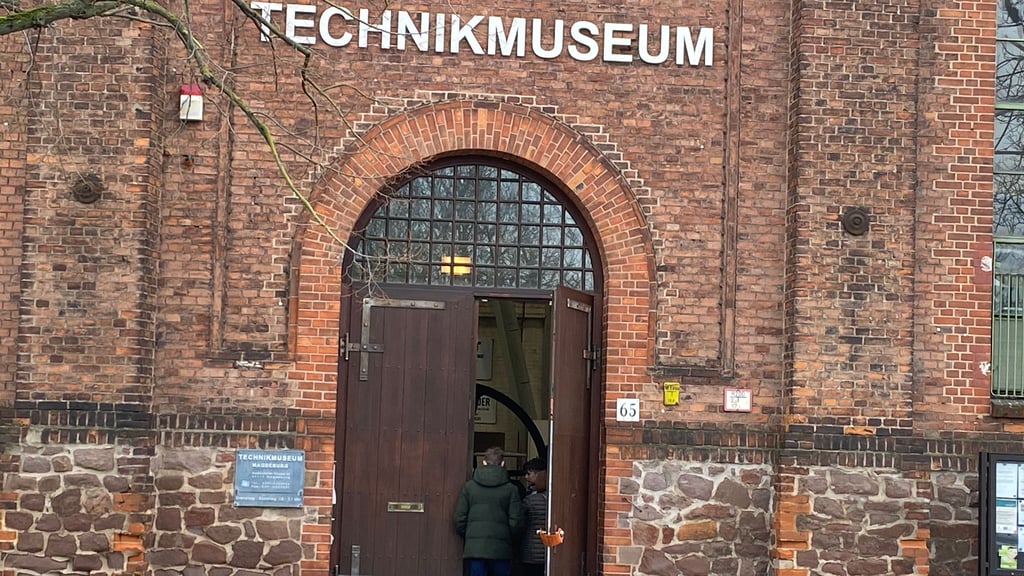 Das Technikmuseum Magdeburg muss erneut wegen des Wetters schließen. 