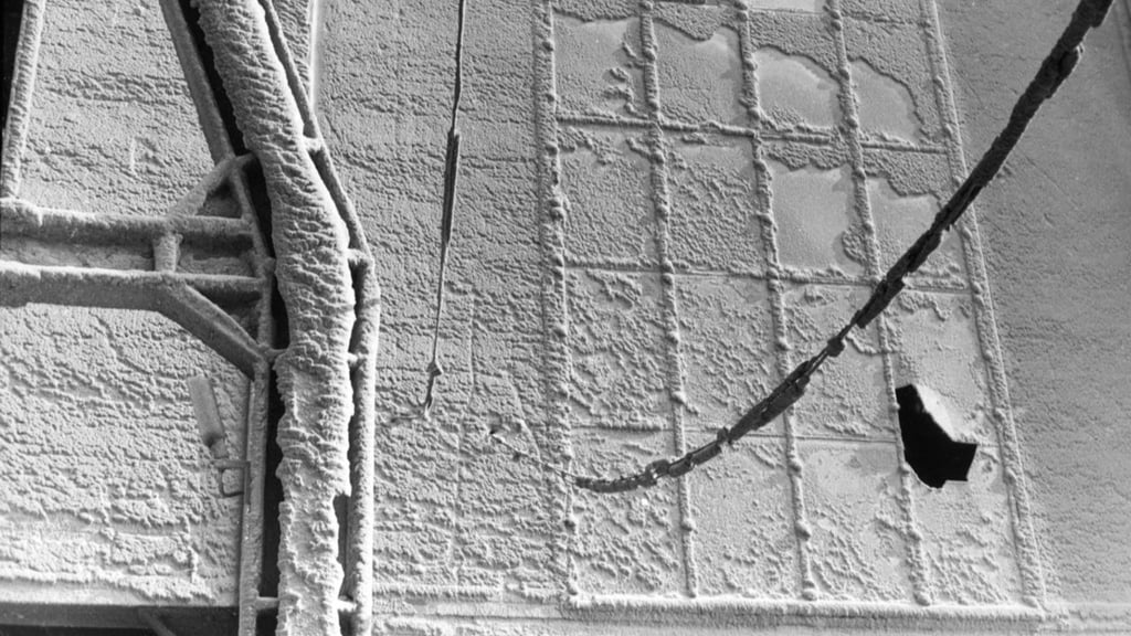  Buna-Werke, im Sommer 1988 – eine der heimlich gemachten Aufnahmen von Tina Bara