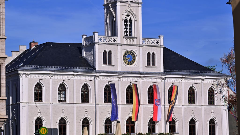 Die Stadt Weimar sieht sich in besonderer geschichtlicher Verantwortung und lobt deshalb schon seit etlichen Jahren einen Menschenrechtspreis aus. (Symbolbild)