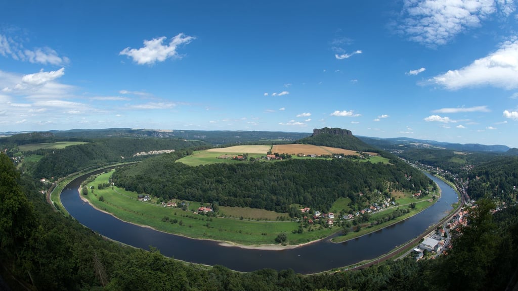 Der BUND untersucht in einem Projekt trockene Lebensräume im sächsischen Elbtal (Archivbild).