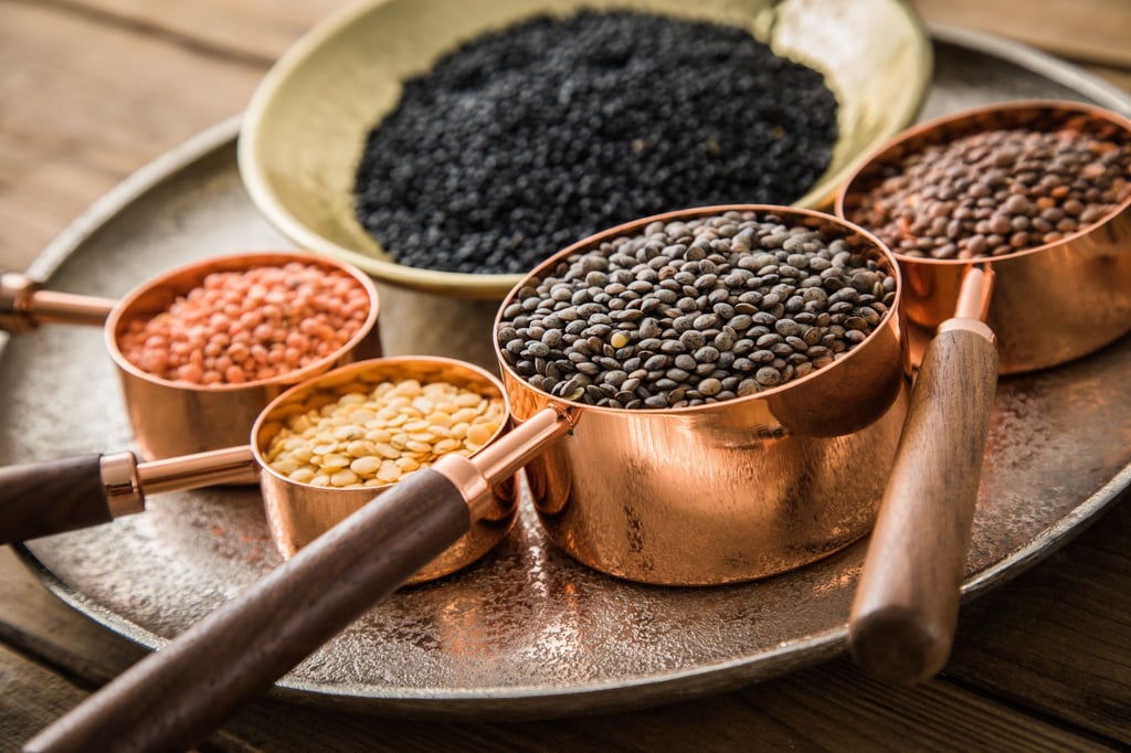 Von Rot über Gelb und Braun bis Schwarz - die Auswahl an unterschiedlichen Linsensorten ist groß.