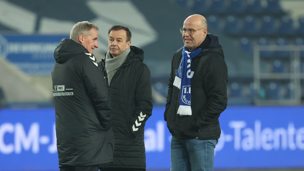 Egal, ob Trainer Petrik Sander (v. l.), Sportchef Otmar Schork oder Präsident Dr. Jörg Biastoch: Zu den Vorfällen vom vergangenen Wochenende möchte sich weiterhin niemand vom FCM öffentlich äußern.