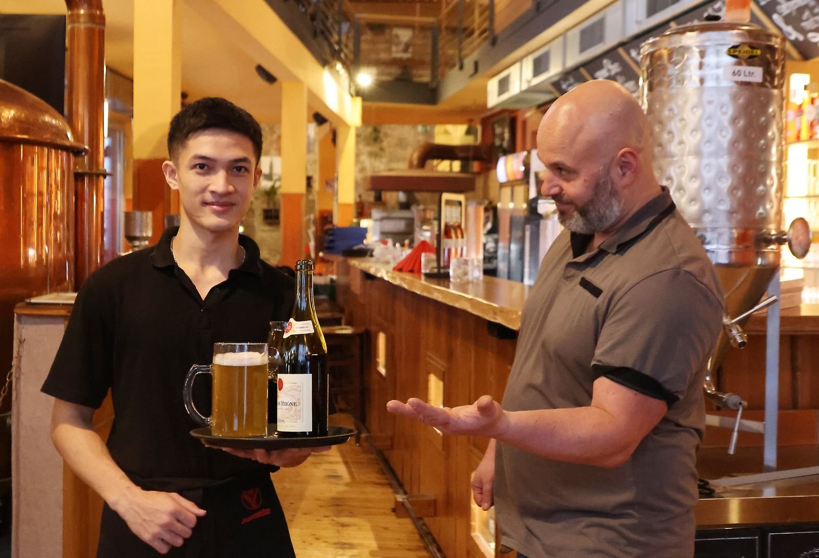 Fachkraft in Gastronomie: Brauhaus: Deshalb serviert Duc Khanh Lai jetzt in Halle statt in Hanoi