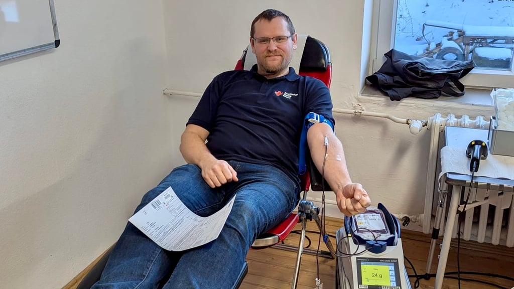 Lars Unger, Vorsitzender des DRK-Ortsverbandes der Stadt Oberharz am Brocken, spendet selbst regelmäßig Blut.