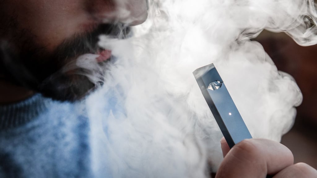 E-Zigaretten müssen über Sammelstellen entsorgt werden.