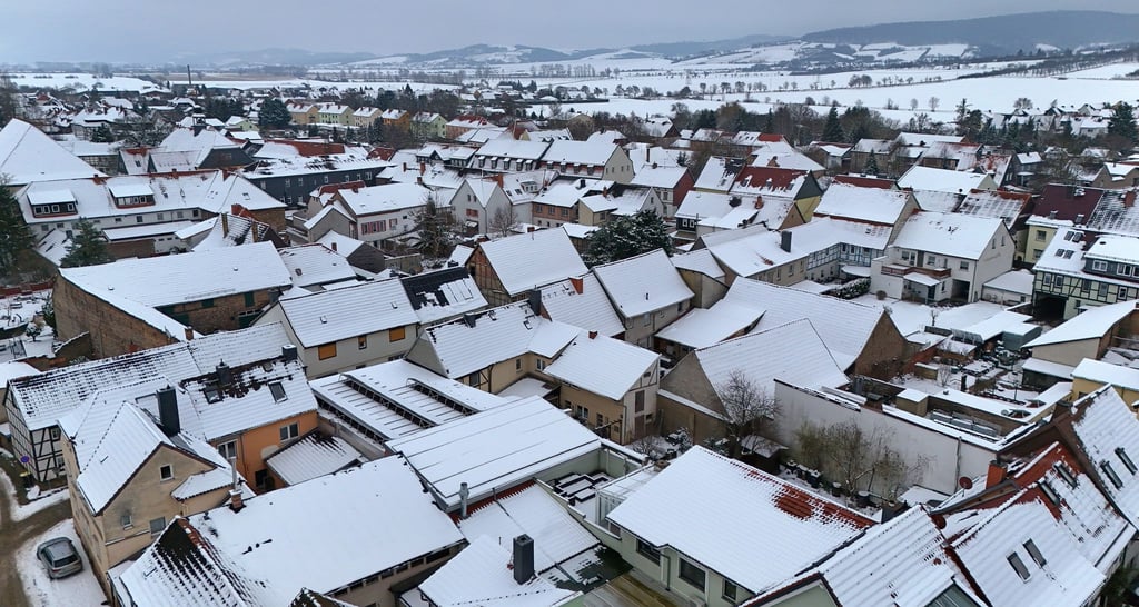 In Thüringen bleibt das Wetter winterlich. (Symbolbild)