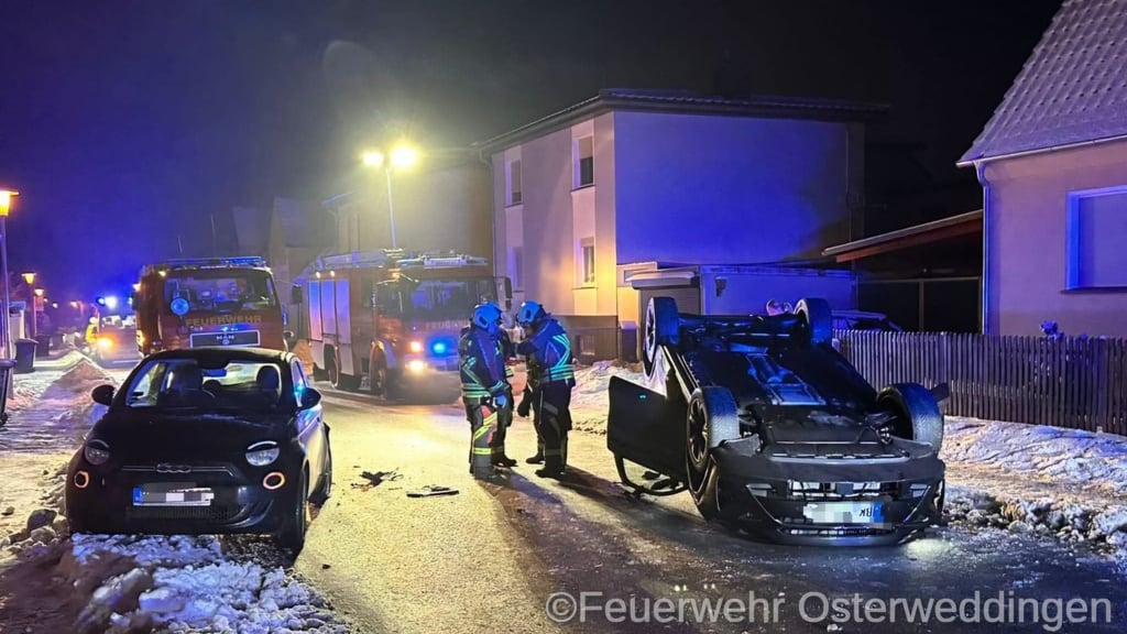 Ein schwerer Unfall ereignete sich am Dienstagabend in Osterweddingen auf der Sülldorfer Straße.