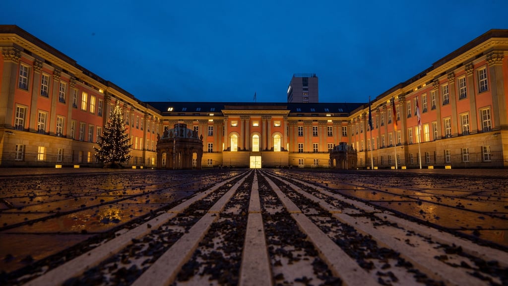 Der Brandenburger Landtag debattiert über Landwirtschaft, Lehrer und über das Fraktionsgesetz. (Archivbild)