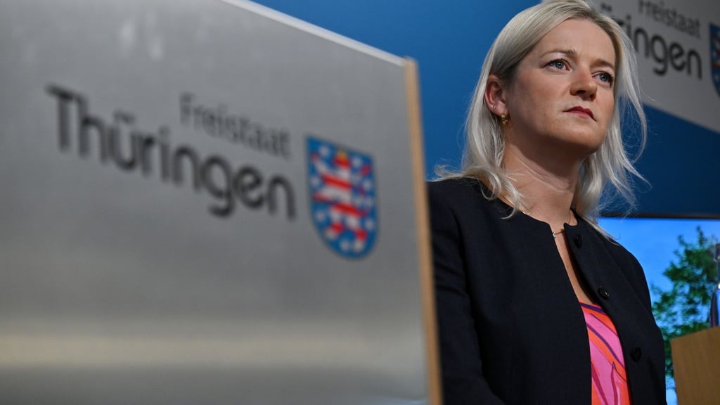 Beate Meißner (CDU), Ministerin für Justiz, Migration und Verbraucherschutz von Thüringen, sieht in der Abschiebung des Georgiers ein Beispiel dafür, wie schnell der Rechtsstaat handeln kann. (Archivbild)