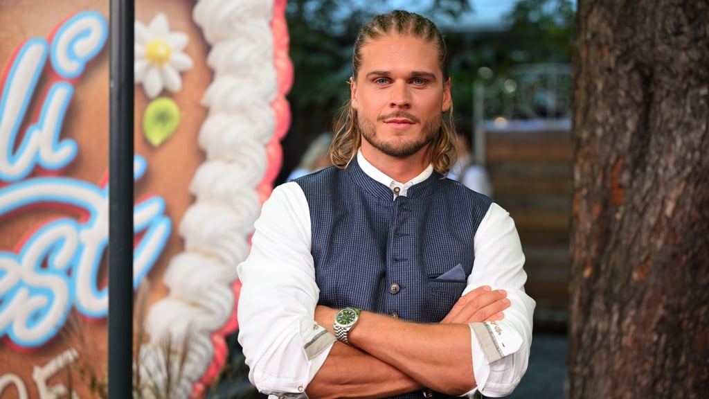 Rúrik Gíslason spielt in einer Hundekomödie bei Netflix den Coach Nodon - Start ist am 1. April. (Archivbild)