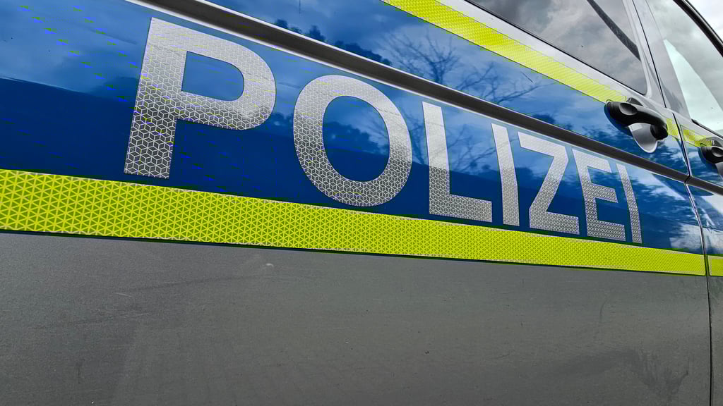 Polizei und Rettungskräfte waren nach den Unfällen schnell vor Ort (Symbolfoto). 