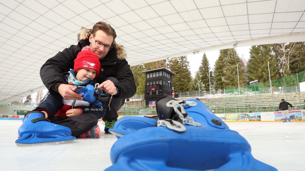 Die Schierker Feuerstein-Arena lockt während der Wintersportwochen mit zahlreichen Angeboten für Familien mit Kindern.&nbsp;