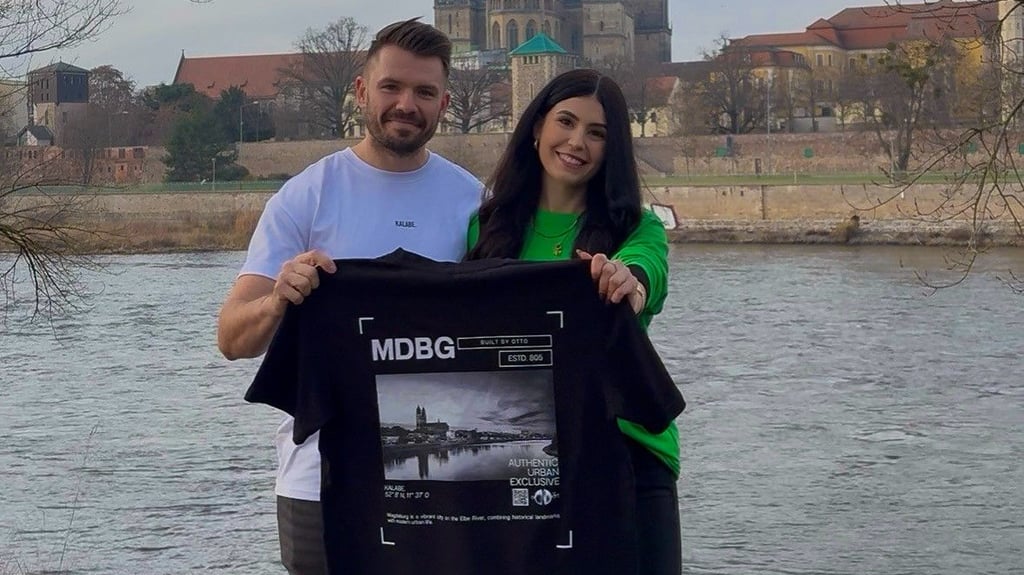 Kai Labenski und Magdalena Knezevic lieben Magdeburg. Mit entsprechenden Designs auf T-Shirts und Hoodies wollen sie Heimatliebe für alle tragbar machen. 