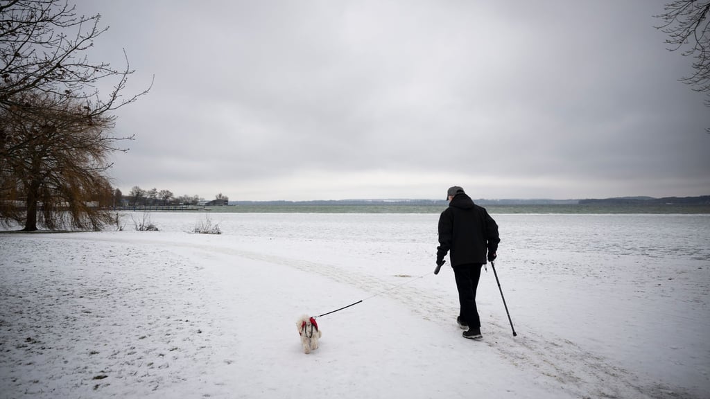 Im Norden bleibt es frostig.