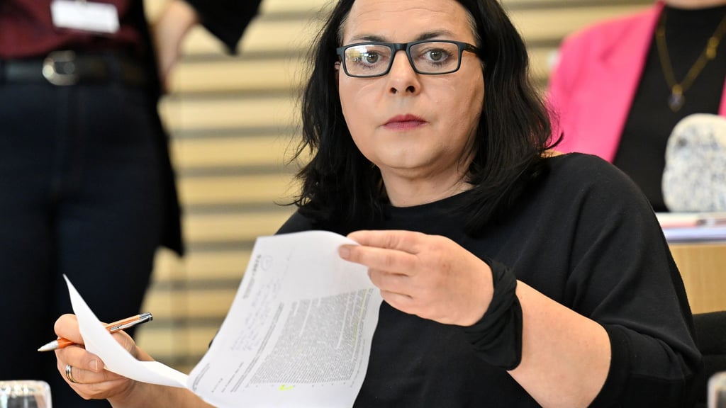 Mit der Anhörung sollen auch die rechtlichen Voraussetzungen für ein Parteiverbotsverfahren gegen die AfD auf den Prüfstand gestellt werden, so Katharina König-Preuss (Die Linke), Landtagsabgeordnete der Linken im Thüringer Landtag. (Archivbild)