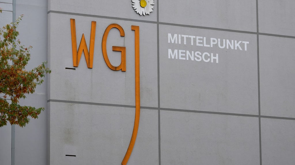 Die sächsischen Wohnungsgenossenschaften sehen sich beim Neubau von stark gestiegenen Preisen ausgebremst (Archivbild).