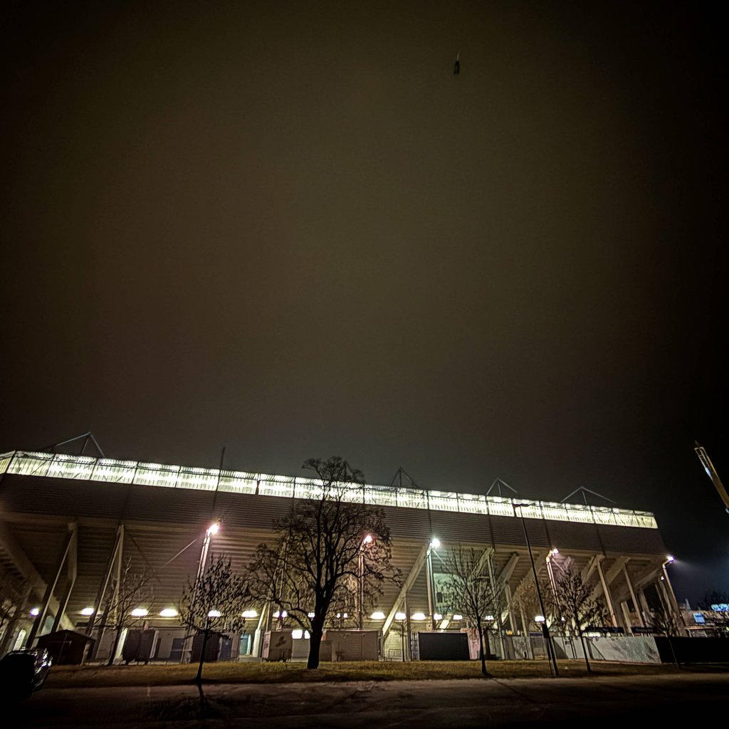 Der 1. FC Magdeburg hat sich zu den Ereignissen beim Fluchtlicht-Derby gegen Dresden geäußert.