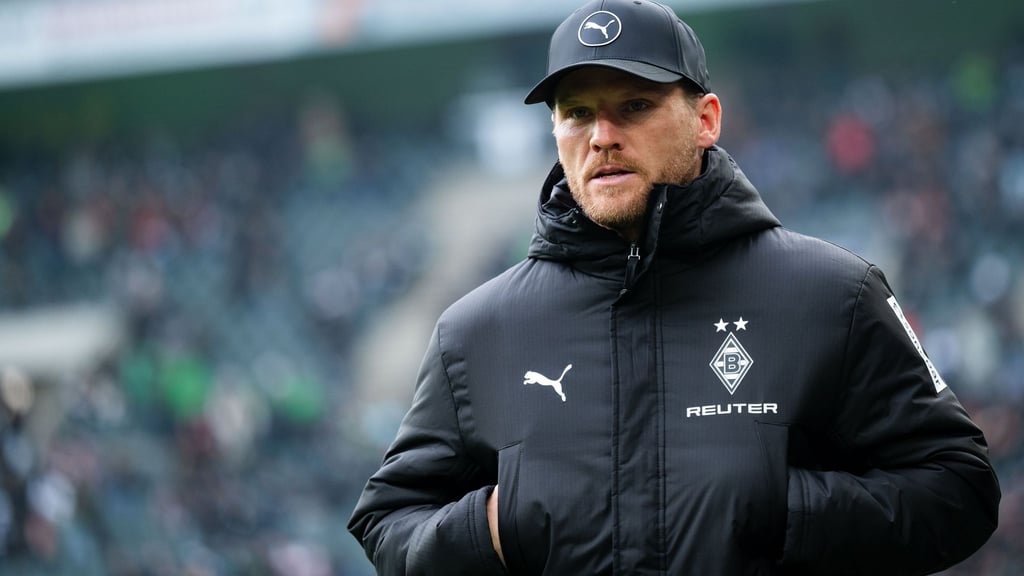 Gladbachs Trainer Eugen Polanski hat klar formuliert, was er sehen will. (Archivbild)