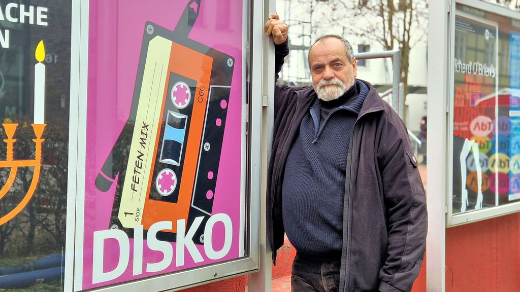 Der aus vielen deutschen Produktionen bekannte Schauspieler Matthias Brenner inszeniert am Theater der Altmark die Uraufführung des von ihm geschriebenen Stücks „Disko“.